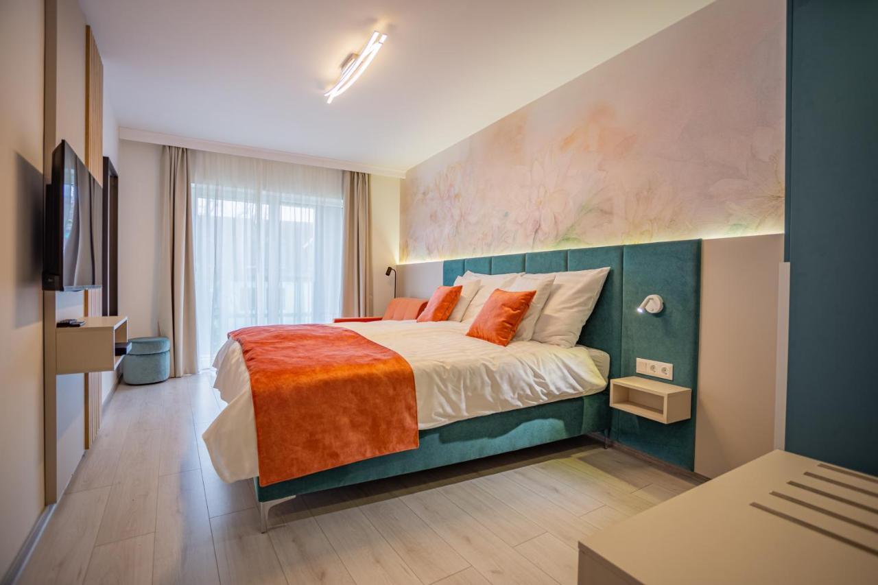 Viktoria Apartman Gyula Bagian luar foto